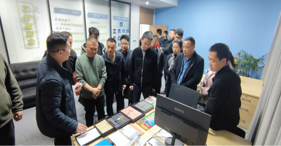 赋能培训 以学促升651.png 赋能培训 以学促升651.png